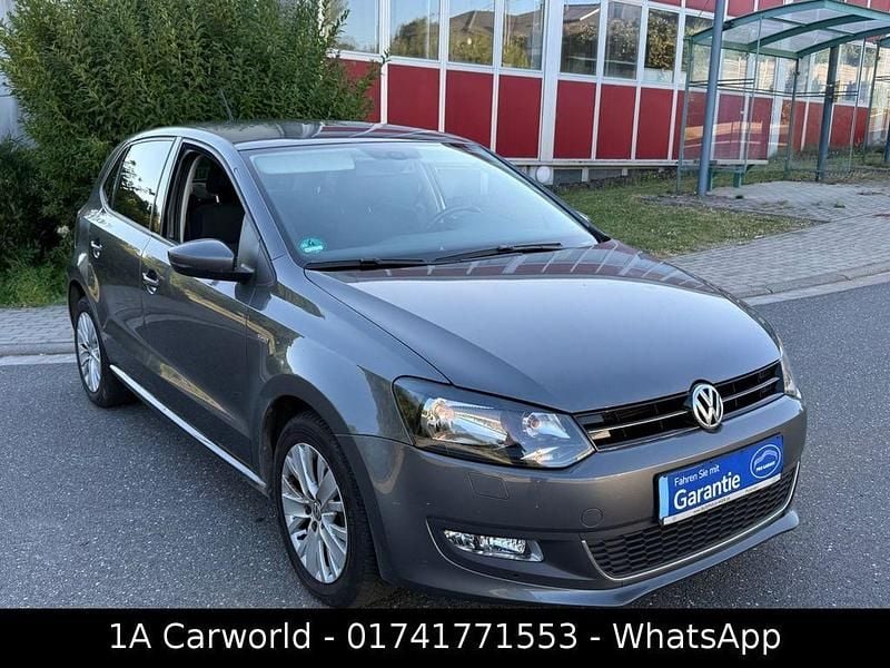 Grau Gebraucht 2013 VW Polo Life Limousine | 6.450 € (Fairer Preis) - Bild 1/4
