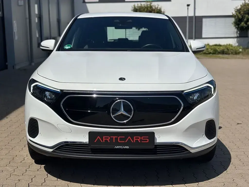 Gebraucht Mercedes EQA250+ Electric Art 139 kW (190 PS) 2023 Weiß SUV