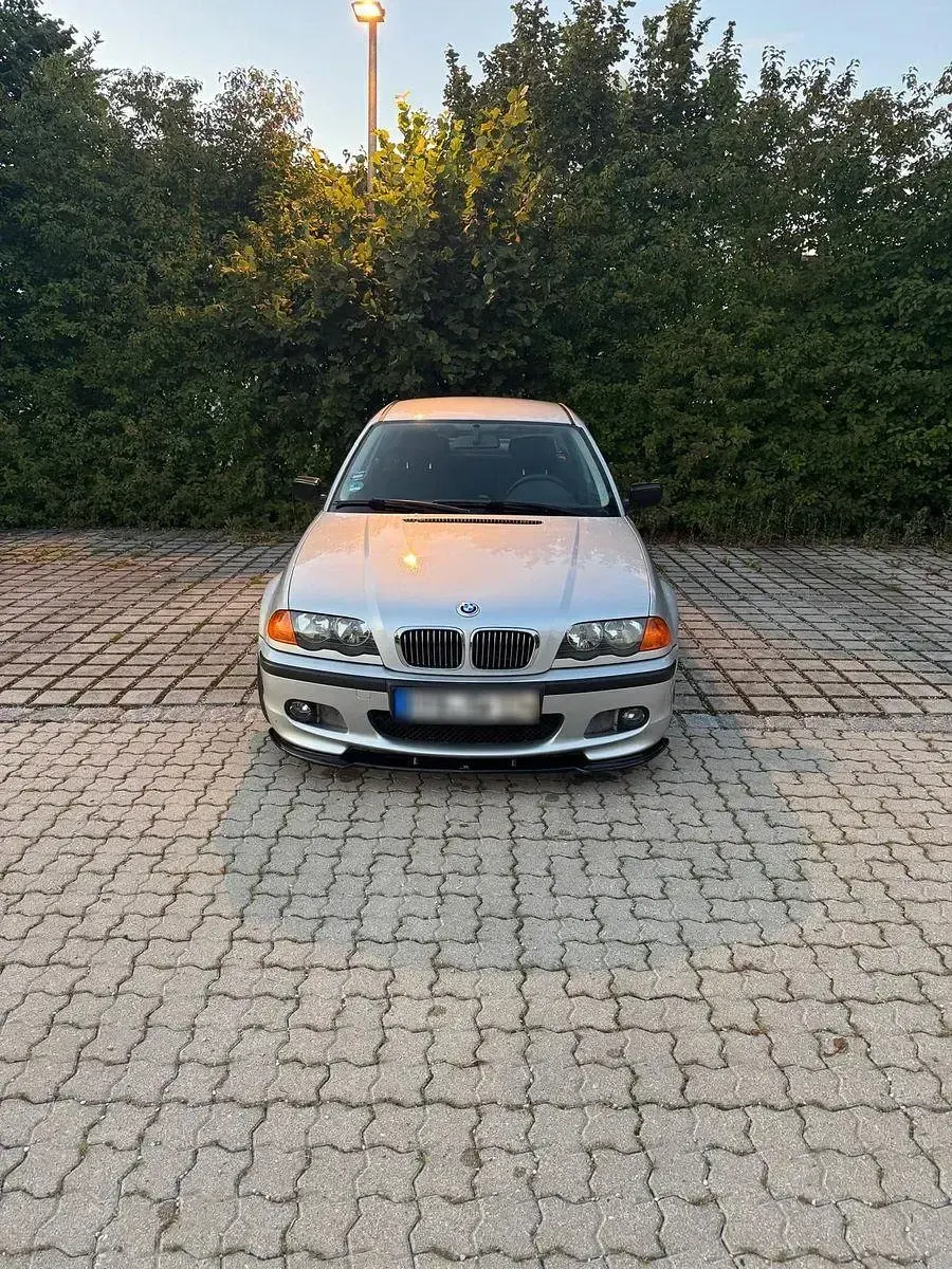 Gebraucht BMW 318 Performance 118 PS (86 kW) 1999 Silber Limousine
