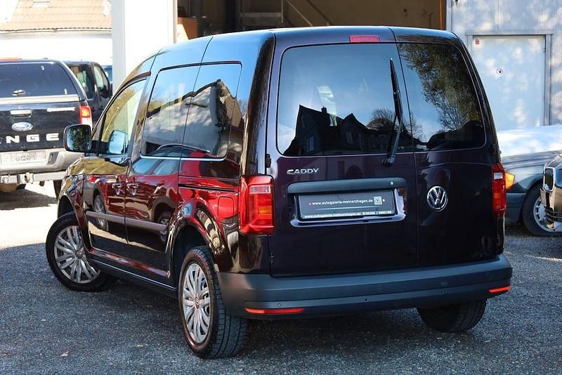 Gebraucht VW Caddy Trendline 131 PS (96 kW) 2020 Schwarz Van / Kleinbus