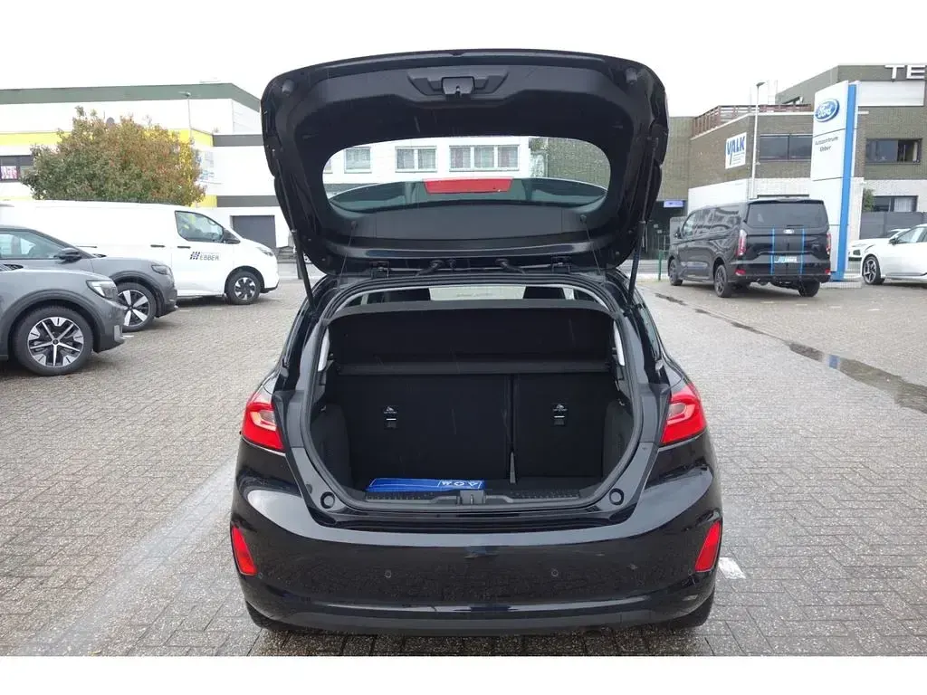 Gebraucht Ford Fiesta Cool & Connect 101 PS (74 kW) 2022 Schwarz Kleinwagen