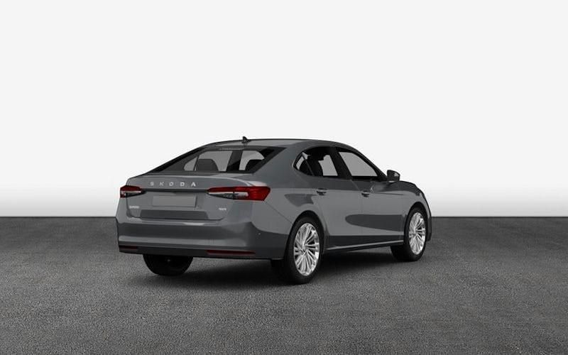 Neu Skoda Superb Selection 150 PS (110 kW) 2026 Kristallweiß uni Kombi