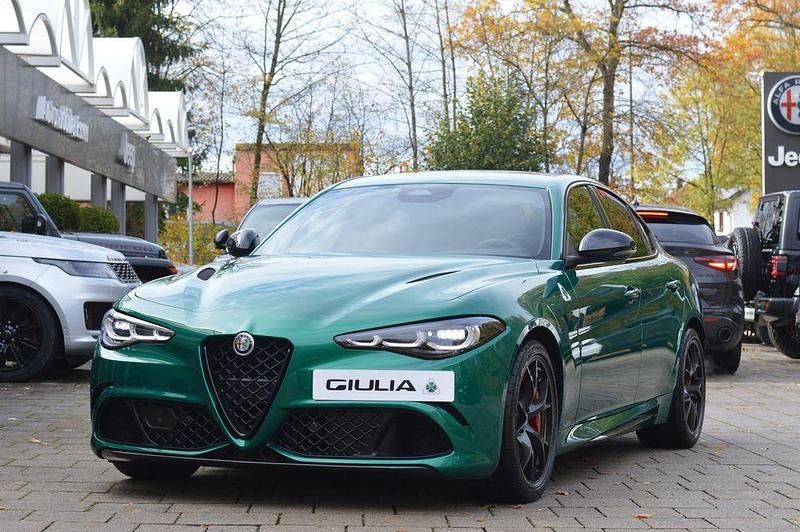 Neu Alfa Romeo Giulia Quadrifoglio 519 PS (381 kW) 2025 Grün Limousine