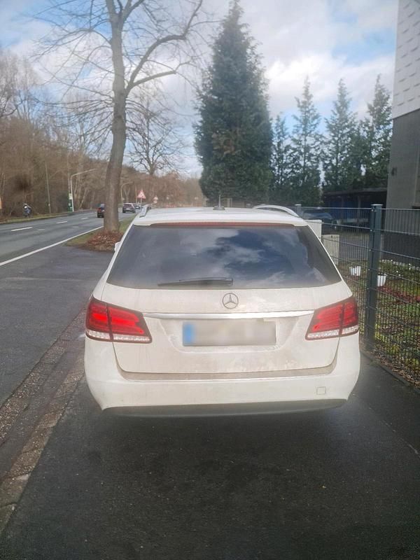 Gebraucht Mercedes E220 2014 Weiß Limousine