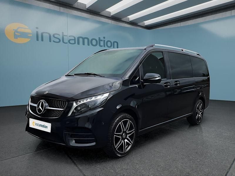 Schwarz Gebraucht 2024 Mercedes V300 Van / Kleinbus | 73.199 € (Teuer) - Bild 1/4