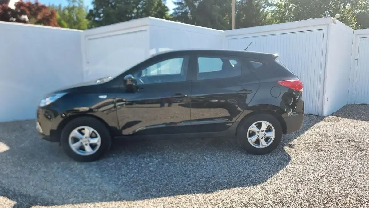 Gebraucht Hyundai ix35 163 PS (119 kW) 2013 Schwarz SUV