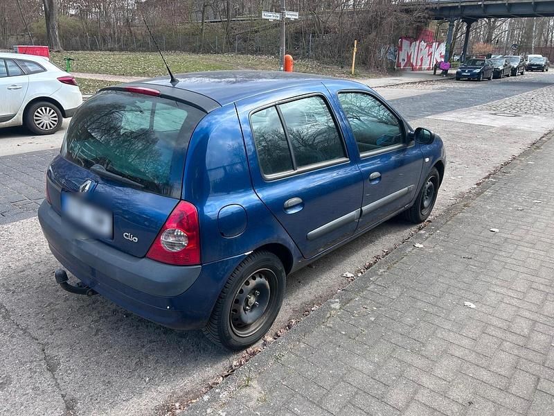 Gebraucht Renault Clio II 60 PS (44 kW) 2003 Blau Kleinwagen