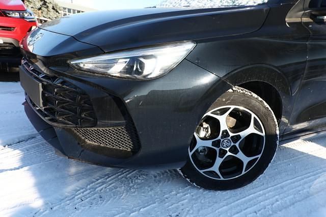 Neu MG MG3 Luxury 194 PS (142 kW) 2025 Pebble black metallic pebble black metallic Kleinwagen