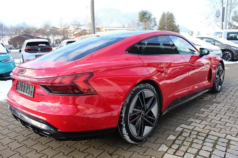 Gebraucht Audi e-tron GT quattro Sport 439 kW (598 PS) 2021 Rot Limousine