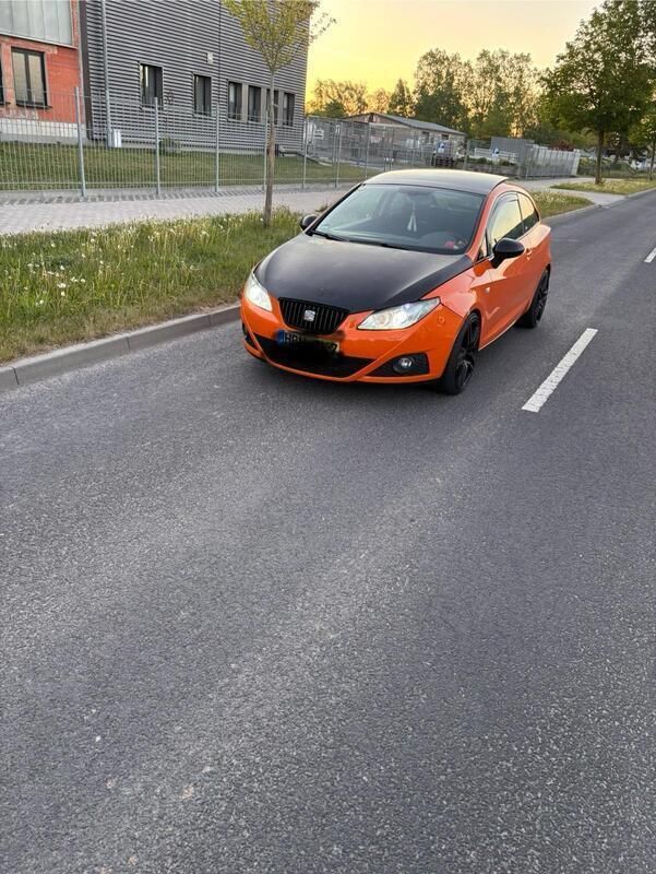 Orange Gebraucht 2009 Seat Ibiza Sport Coupé | 3.000 € (Fairer Preis) - Bild 1/4