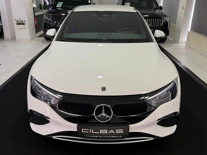 Gebraucht Mercedes EQE300 180 kW (245 PS) 2023 Weiß Limousine
