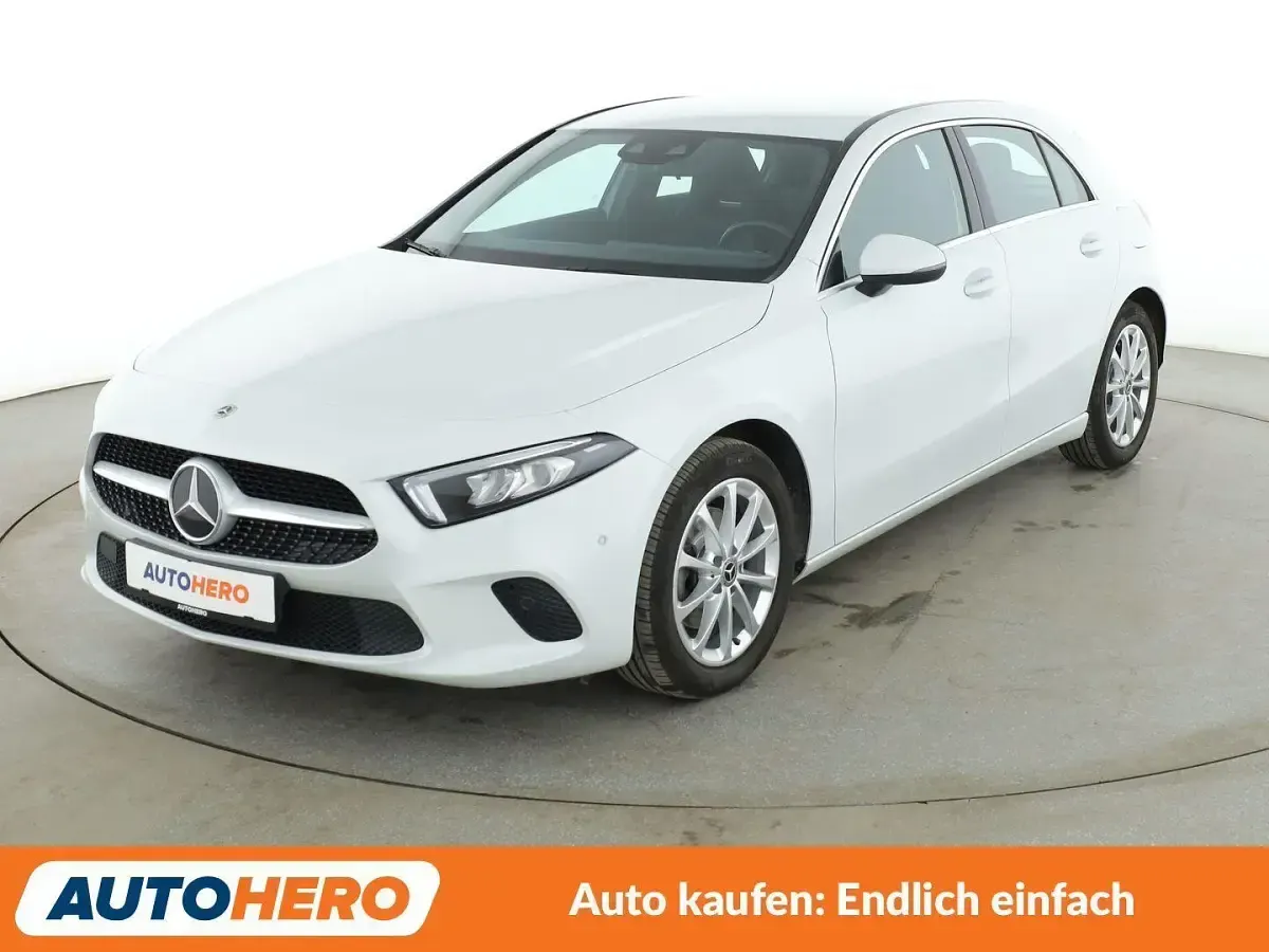 Gebraucht Mercedes A200 163 PS (119 kW) 2020 Limousine