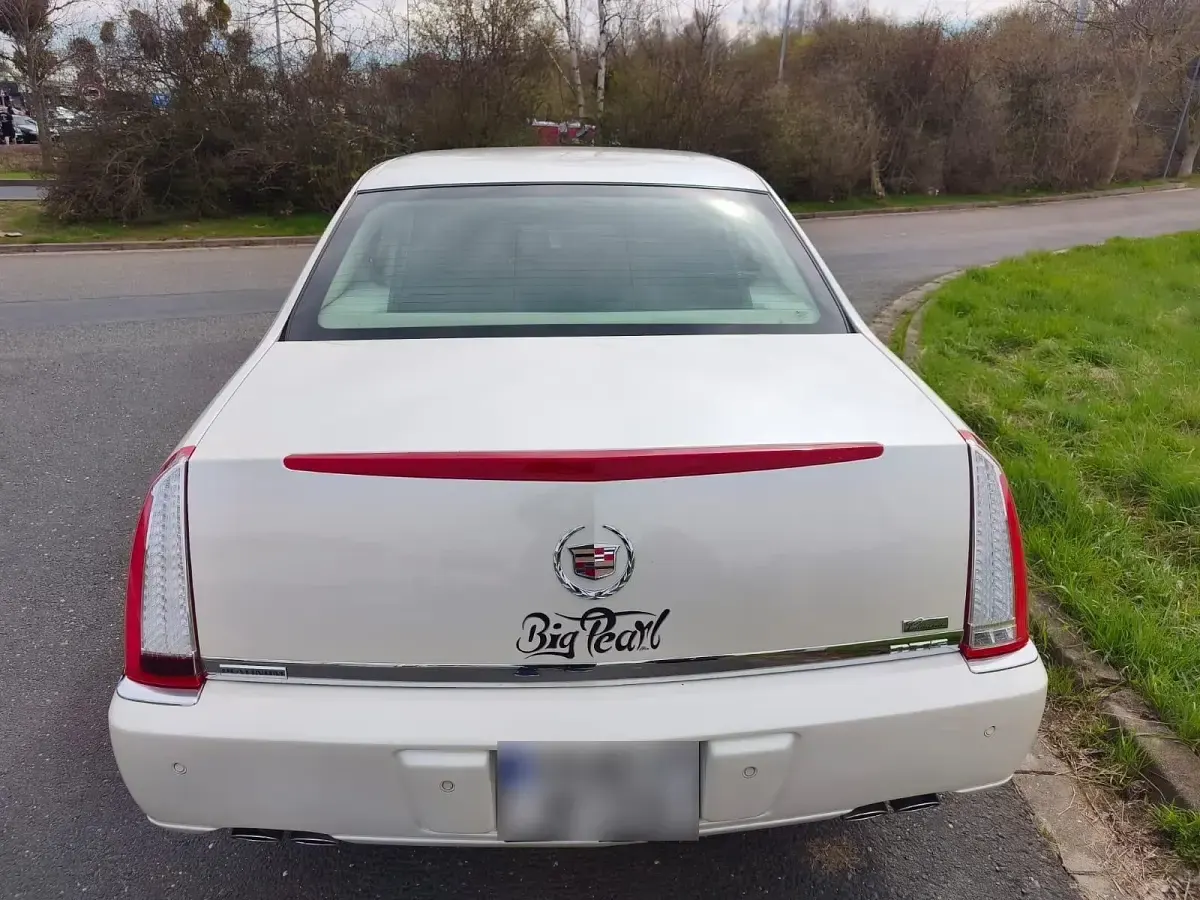 Gebraucht Cadillac Deville 376 PS (276 kW) 2006 Weiß Limousine