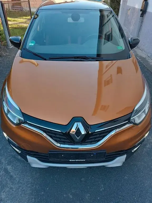 Gebraucht Renault Captur Collection 150 PS (110 kW) 2019 Orange SUV