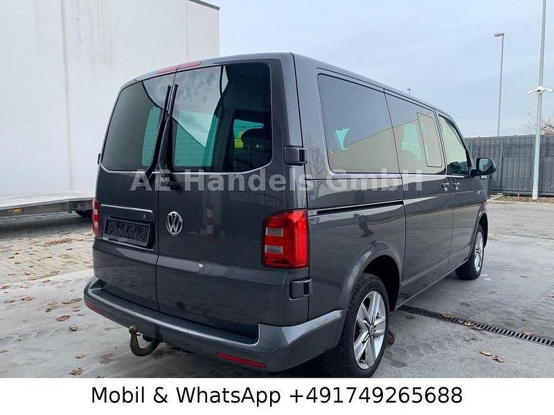 Gebraucht VW Caravelle 204 PS (150 kW) 2018 Braun Van / Kleinbus