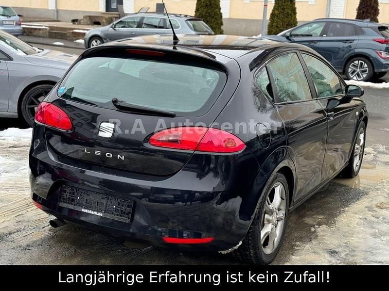 Gebraucht Seat Leon Sport 102 PS (75 kW) 2008 Schwarz Kleinwagen