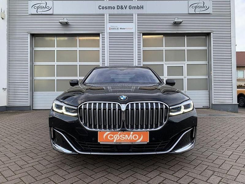 Gebraucht BMW 740 340 PS (250 kW) 2022 Schwarz Limousine