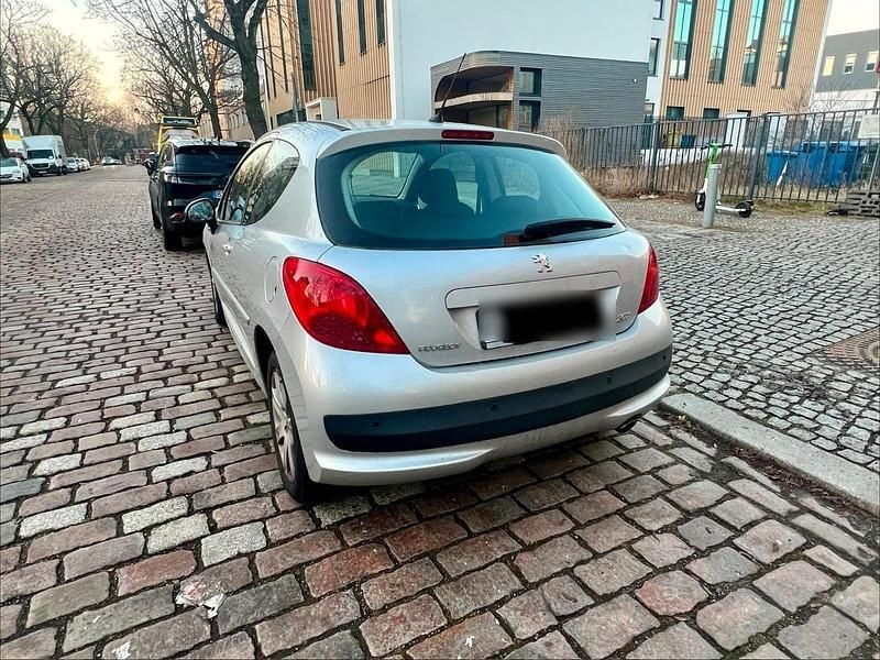Gebraucht Peugeot 207 120 PS (88 kW) 2009 Kleinwagen