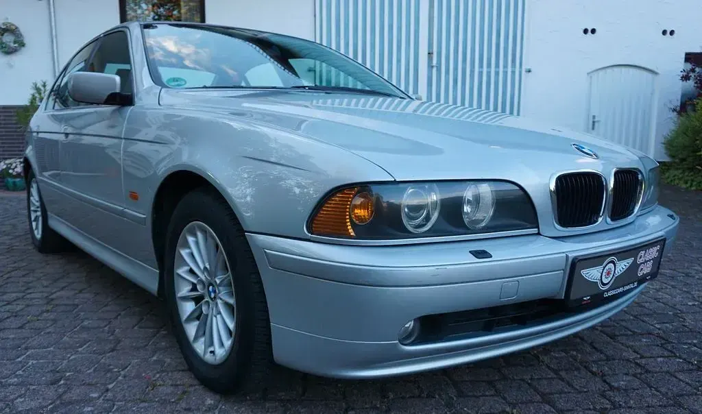 Gebraucht BMW 530 231 PS (169 kW) 2000 Titansilber Limousine