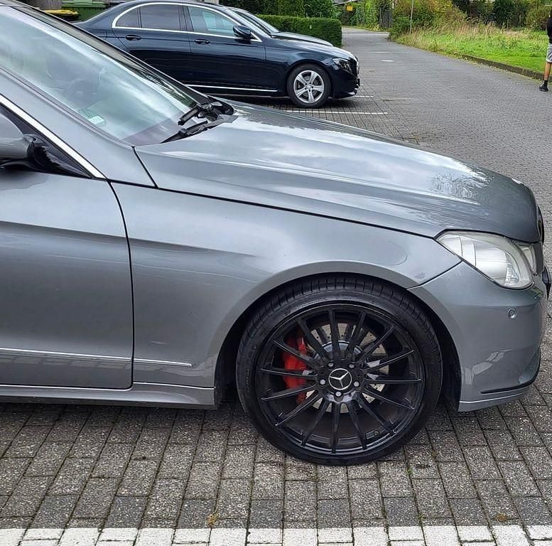 Gebraucht Mercedes E350 Avantgarde 306 PS (225 kW) 2009 Grau Coupé