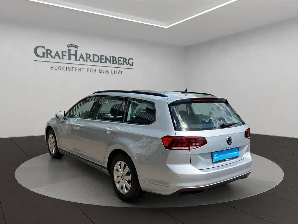 Gebraucht VW Passat Conceptline 150 PS (110 kW) 2023 Silber Kombi