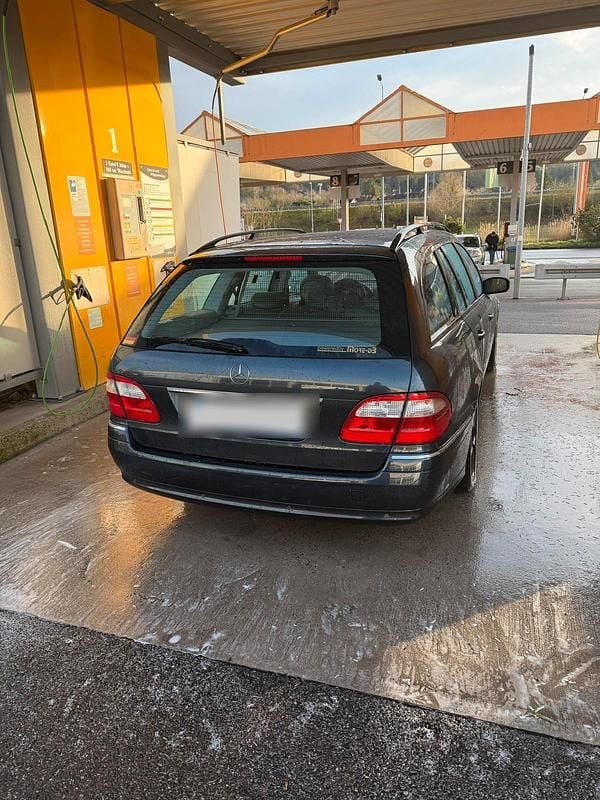 Gebraucht Mercedes E320 224 PS (164 kW) 2005 Schwarz Kombi