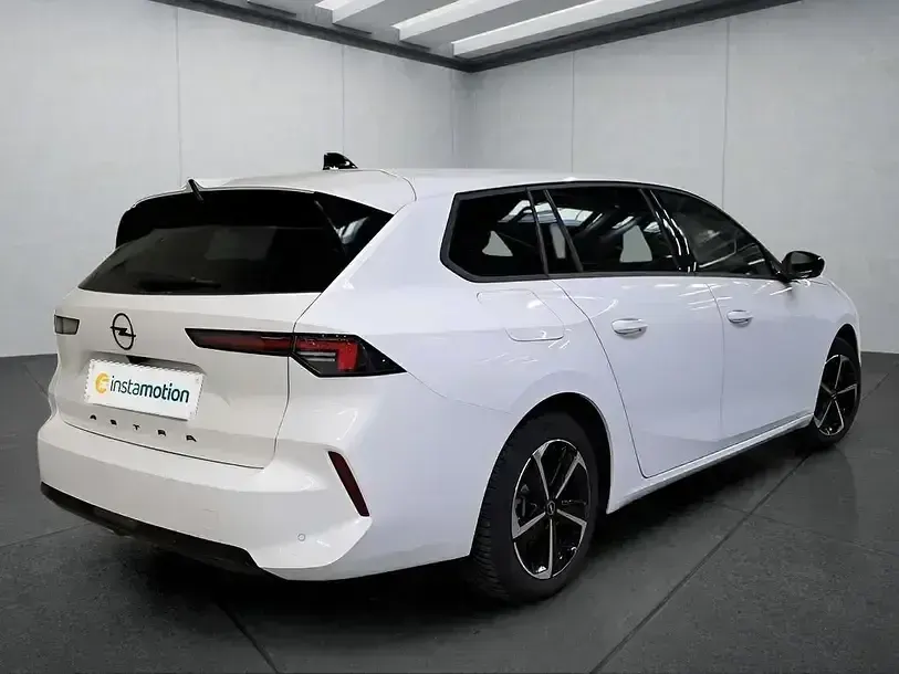 Gebraucht Opel Astra 131 PS (96 kW) 2024 Weiß Kleinwagen