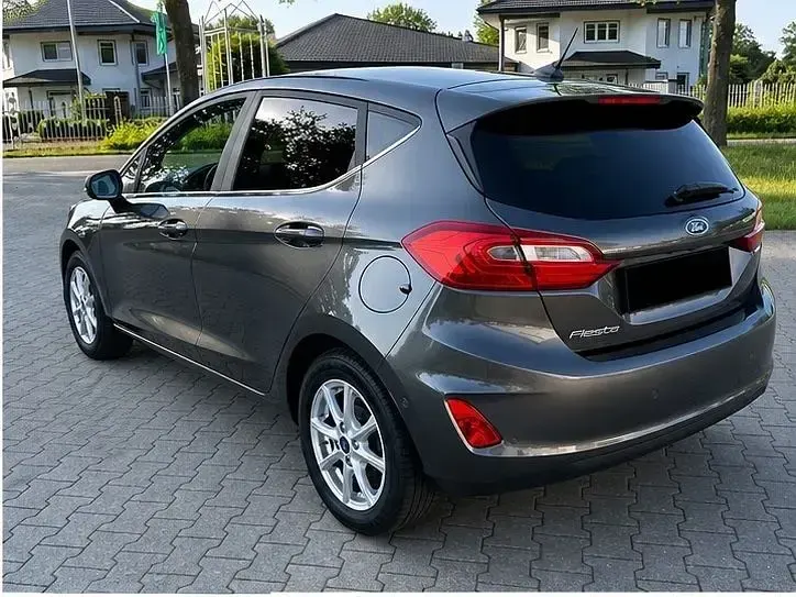 Gebraucht Ford Fiesta Titanium 95 PS (69 kW) 2020 Grau Kleinwagen