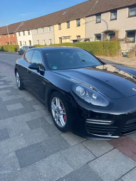 Gebraucht Porsche Panamera GTS 441 PS (324 kW) 2014 Schwarz Kleinwagen