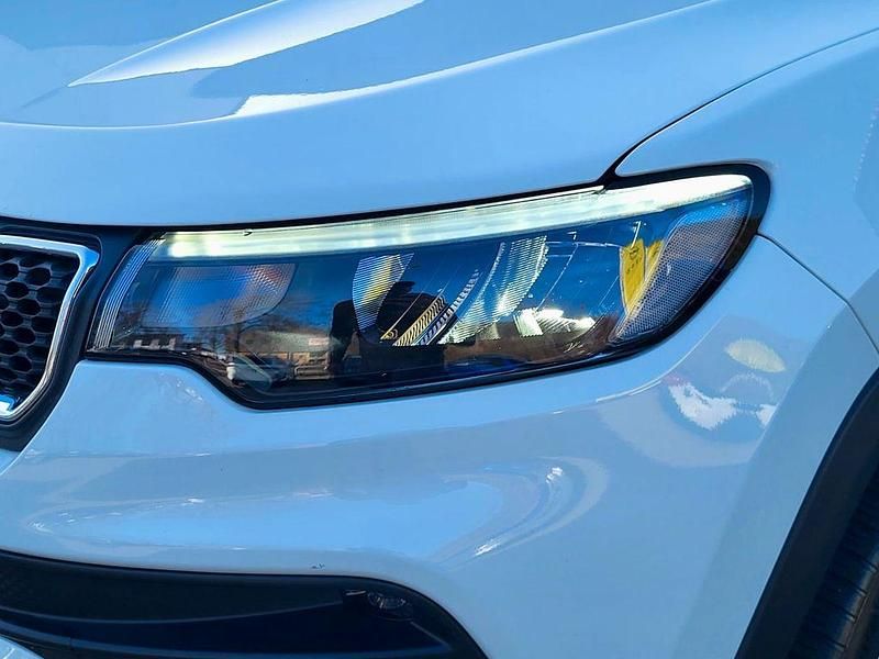 Gebraucht Jeep Compass Limited 131 PS (96 kW) 2024 Alpine white SUV