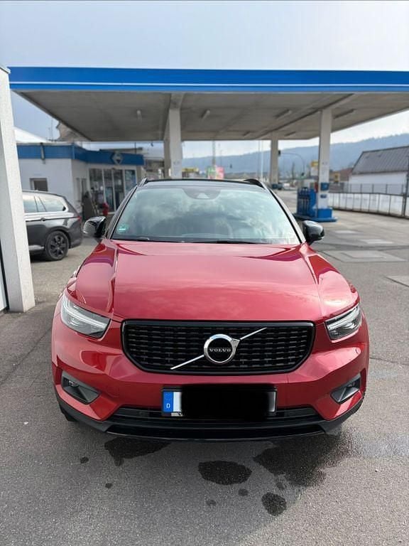 Gebraucht Volvo XC40 R-Design 190 PS (139 kW) 2019 Rot SUV