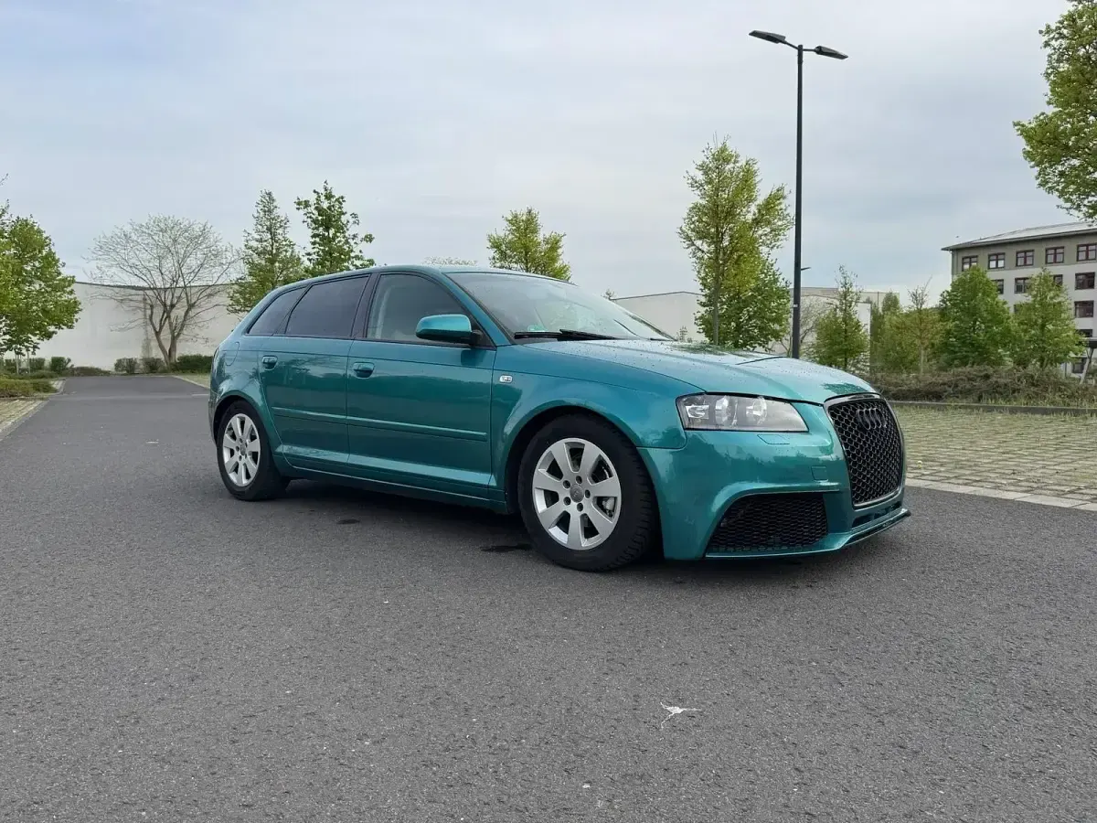 Gebraucht Audi A3 Sportback 116 PS (85 kW) 2005 Andere farben Kleinwagen