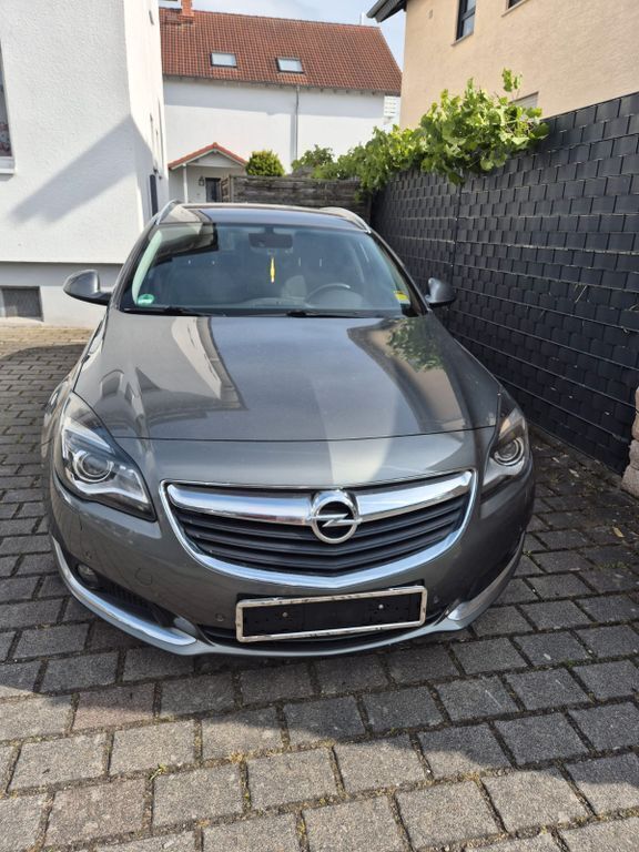 Grau Gebraucht 2017 Opel Insignia Innovation Kombi | 12.000 € (Fairer Preis) - Bild 1/4