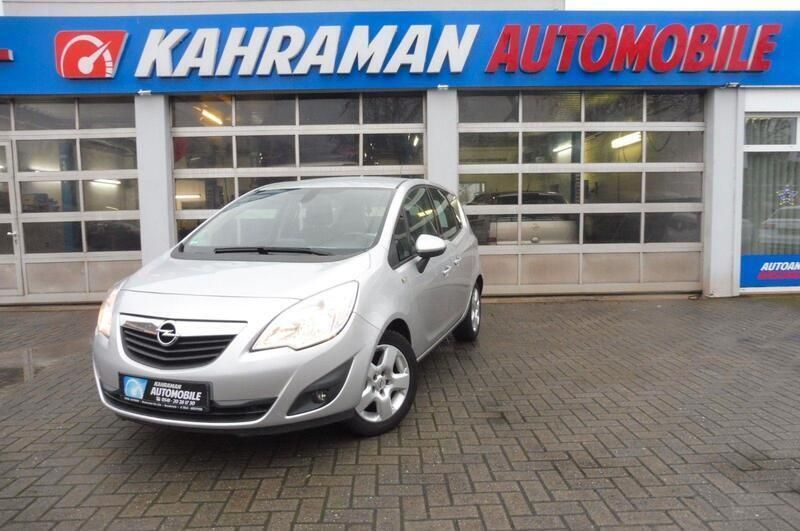 Silber Gebraucht 2010 Opel Meriva Edition Van / Kleinbus | 5.399 € (Guter Preis) - Bild 1/4