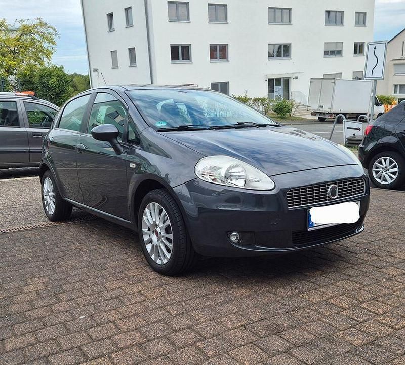 Grau Gebraucht 2009 Fiat Grande Punto Active Kleinwagen | 3.500 € (Fairer Preis) - Bild 1/4