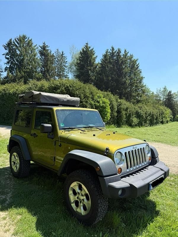Grün Gebraucht 2009 Jeep Wrangler Sport SUV | 12.900 € (Guter Preis) - Bild 1/4