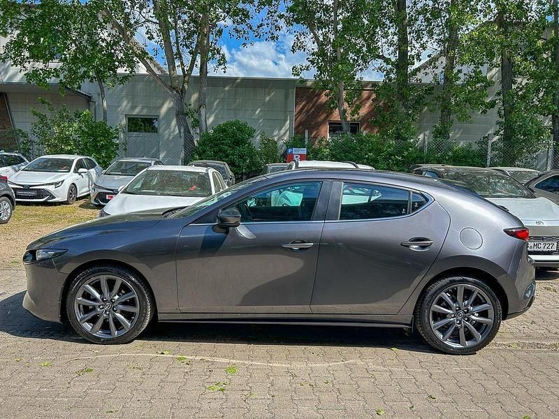 Gebraucht Mazda 3 Exclusive-Line 122 PS (89 kW) 2023 Grau Limousine