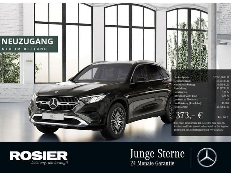 Schwarz / obsidianschwarz (metallic) Gebraucht 2024 Mercedes GLC220 Avantgarde SUV | 52.963 € (Superpreis) - Bild 1/4
