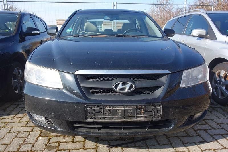 Gebraucht Hyundai Sonata GLS 235 PS (172 kW) 2006 Schwarz Limousine