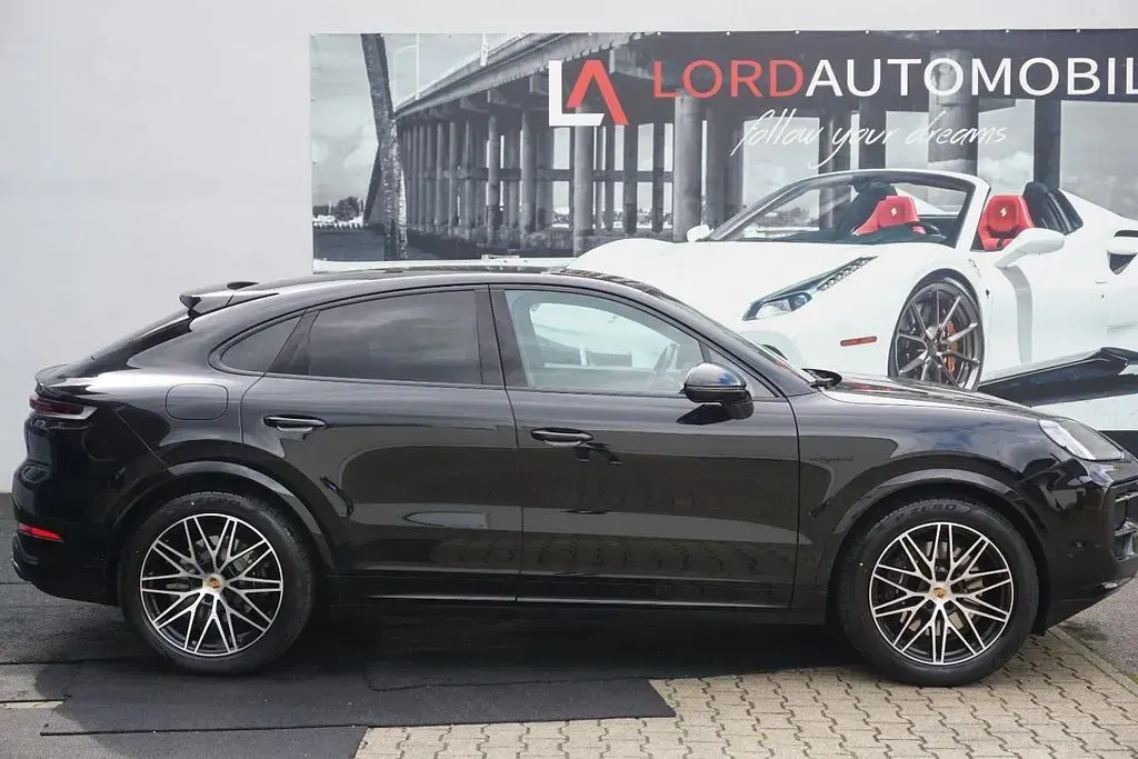 Gebraucht Porsche Cayenne Black Edition 470 PS (345 kW) 2026 Schwarz SUV