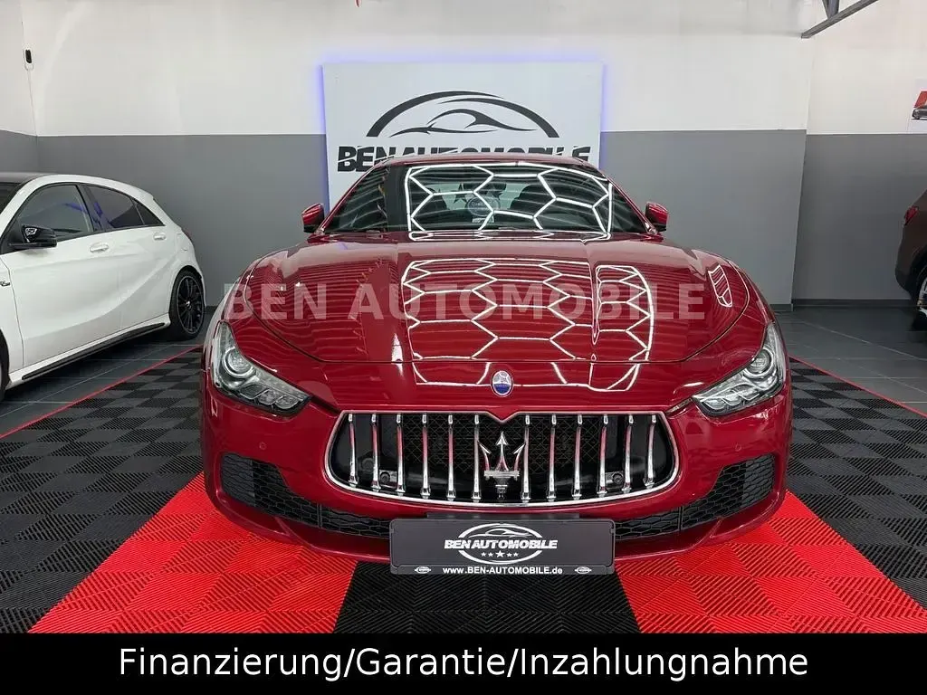 Gebraucht Maserati Ghibli 275 PS (202 kW) 2016 Rot Limousine