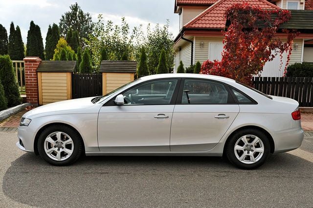 Gebraucht Audi A4 Attraction 143 PS (105 kW) 2008 Silber metallic Limousine