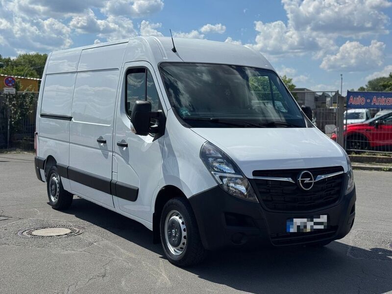 Weiß Gebraucht 2020 Opel Movano Van | 13.000 € - Bild 1/4