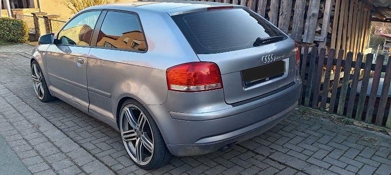 Gebraucht Audi A3 Ambiente 140 PS (102 kW) 2004 Grau Kleinwagen