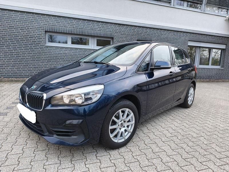 Gebraucht BMW 218 Active Tourer Advantage 140 PS (102 kW) 2018 Blau Van / Kleinbus