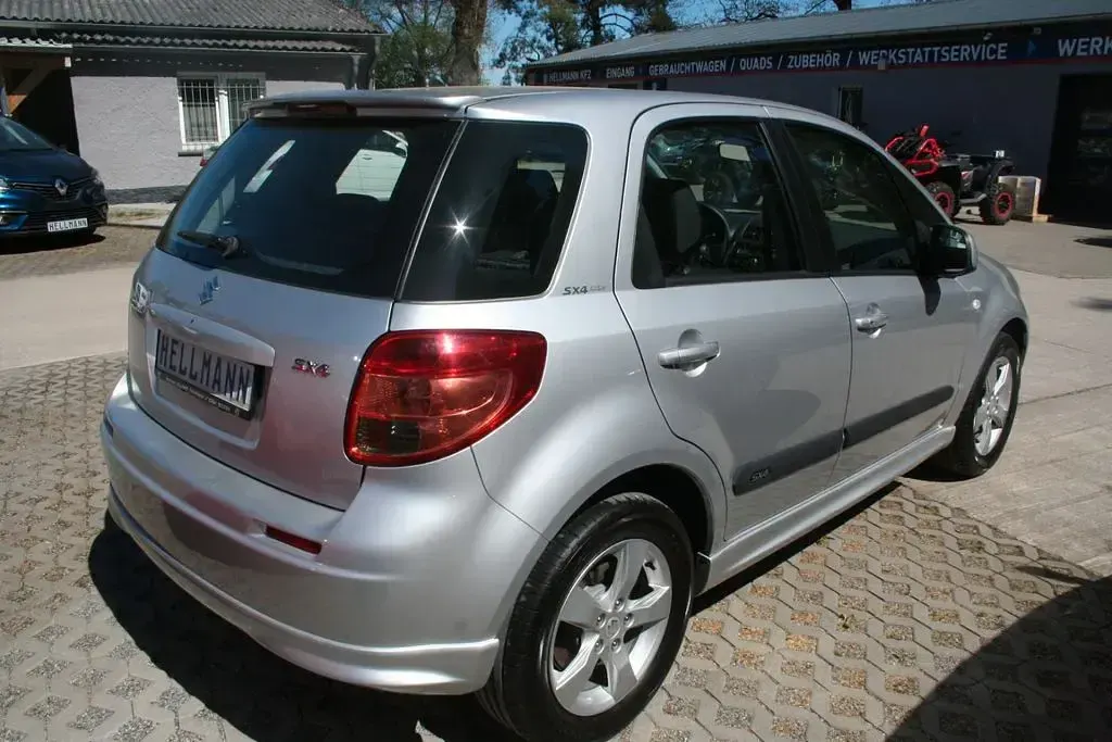 Gebraucht Suzuki SX4 City 120 PS (88 kW) 2012 Silber SUV