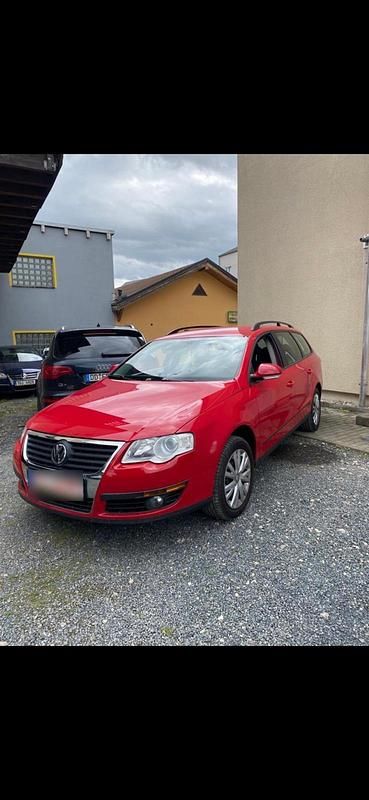 Usata VW Passat 140 CV (102 kW) 2009 Rosso Station wagon