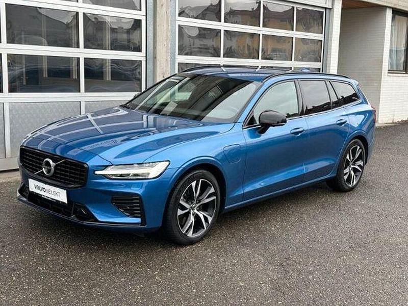 Bursting blue metallic (metallic) Gebraucht 2020 Volvo V60 R-Design Kombi | 35.980 € (Teuer) - Bild 1/4