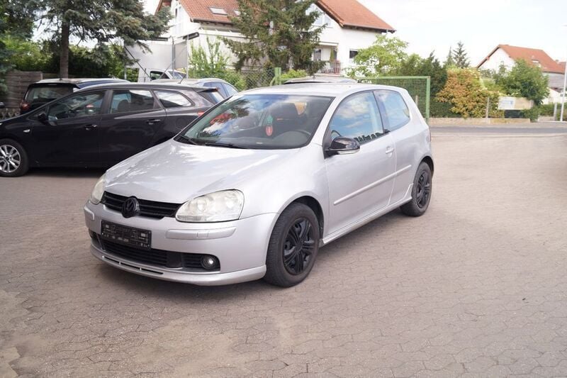 Gebraucht VW Golf V 80 PS (58 kW) 2006 Silber Limousine