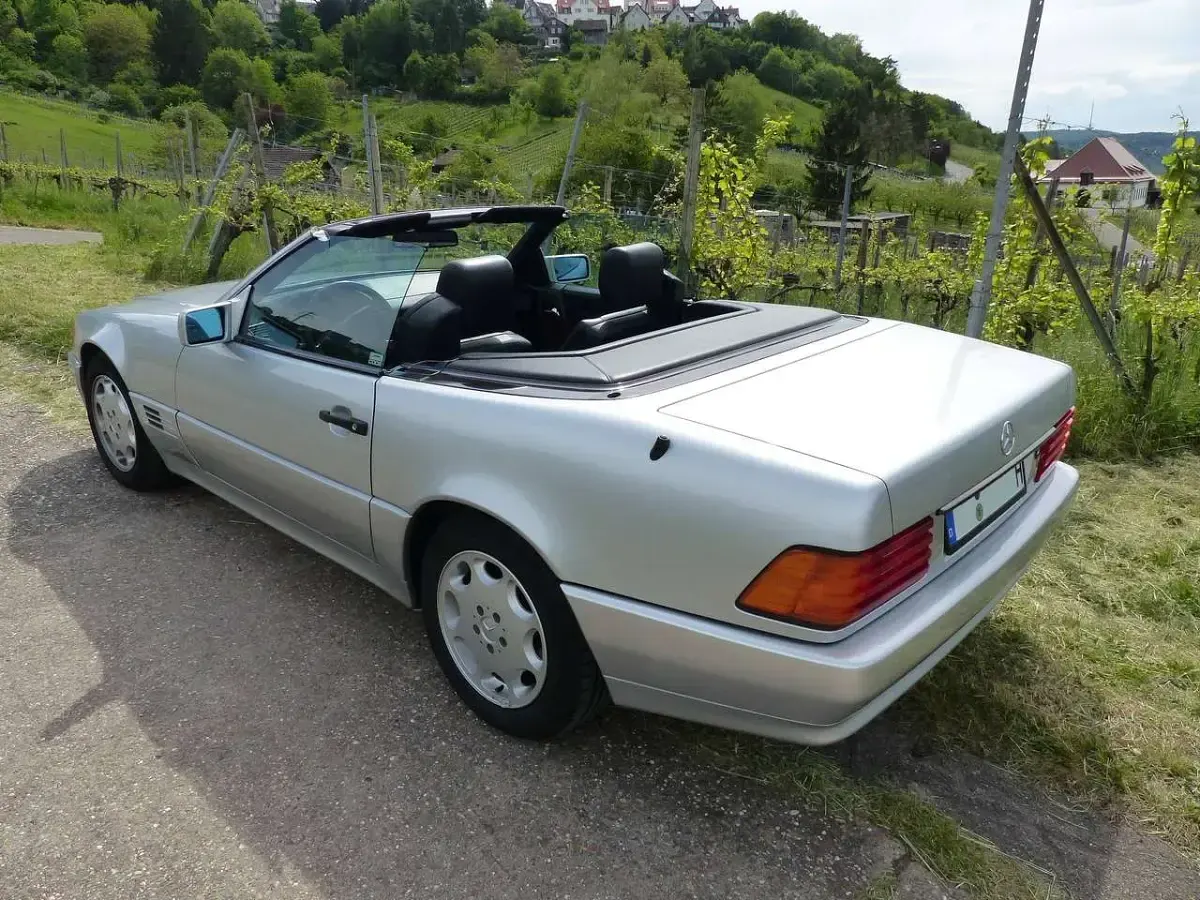 Usata Mercedes SL300 190 CV (139 kW) 1992 Argento Cabrio